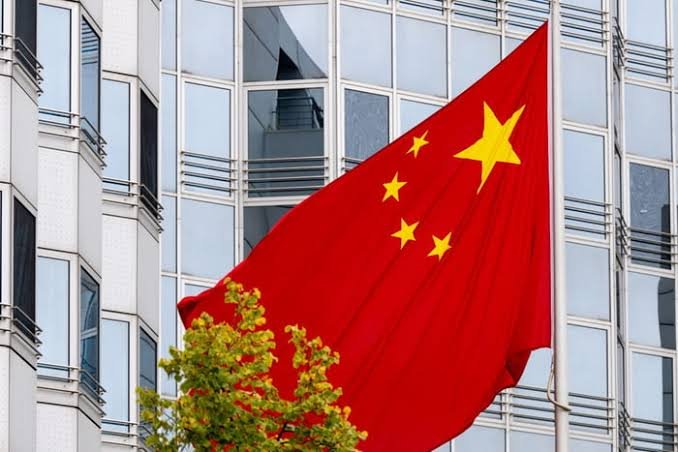 A oferta foi significativamente superestimada, atraindo lances de investidores de aproximadamente RMB 47 bilhões.